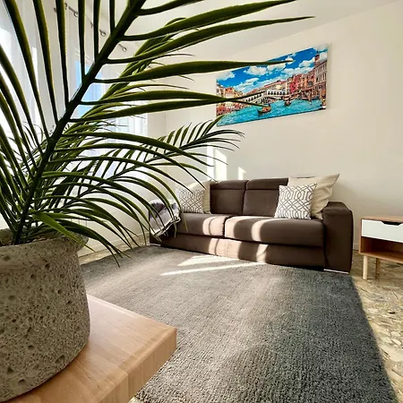 Modern Sweet Home Venezia Buitenkant foto